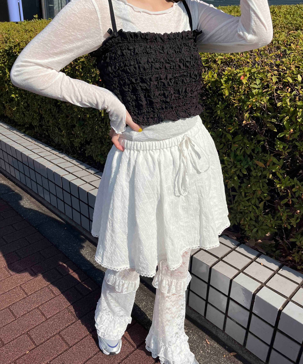 ホワイト モデル：160㎝ F着用