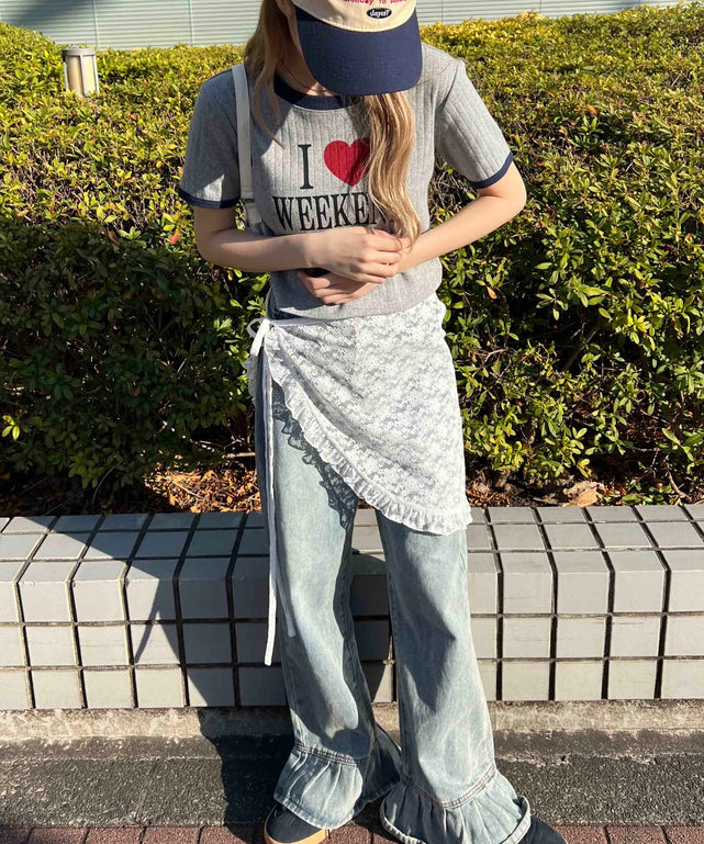 ホワイト モデル：160㎝ F着用