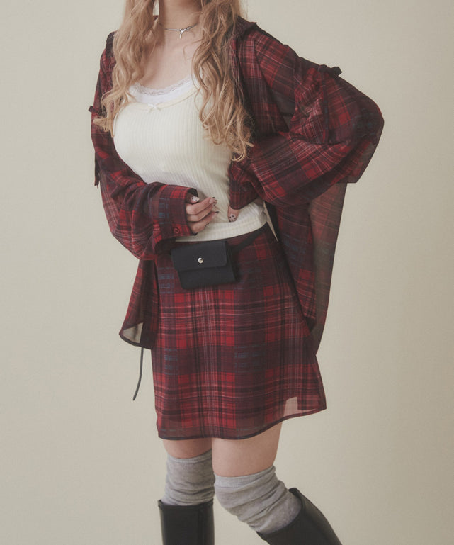 レッド モデル：160㎝ F着用