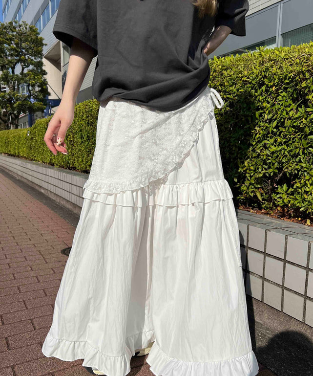 ホワイト モデル：160㎝ F着用