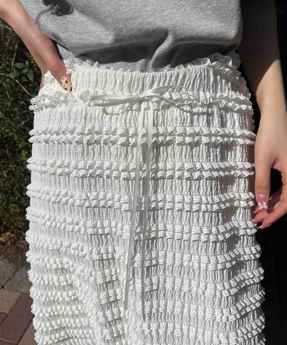 ホワイト モデル：160㎝ F着用