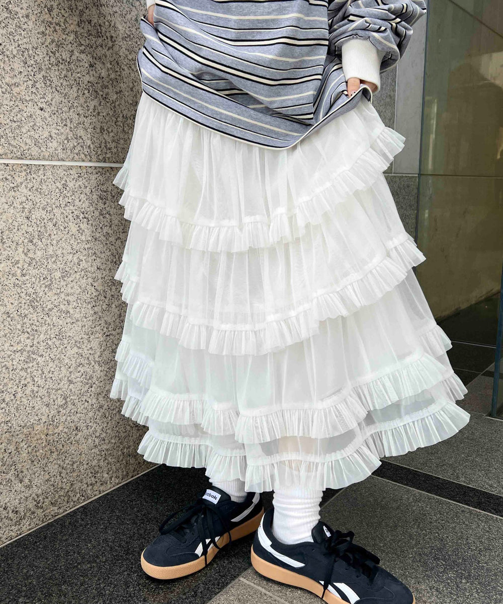 ホワイト モデル：160㎝ F着用