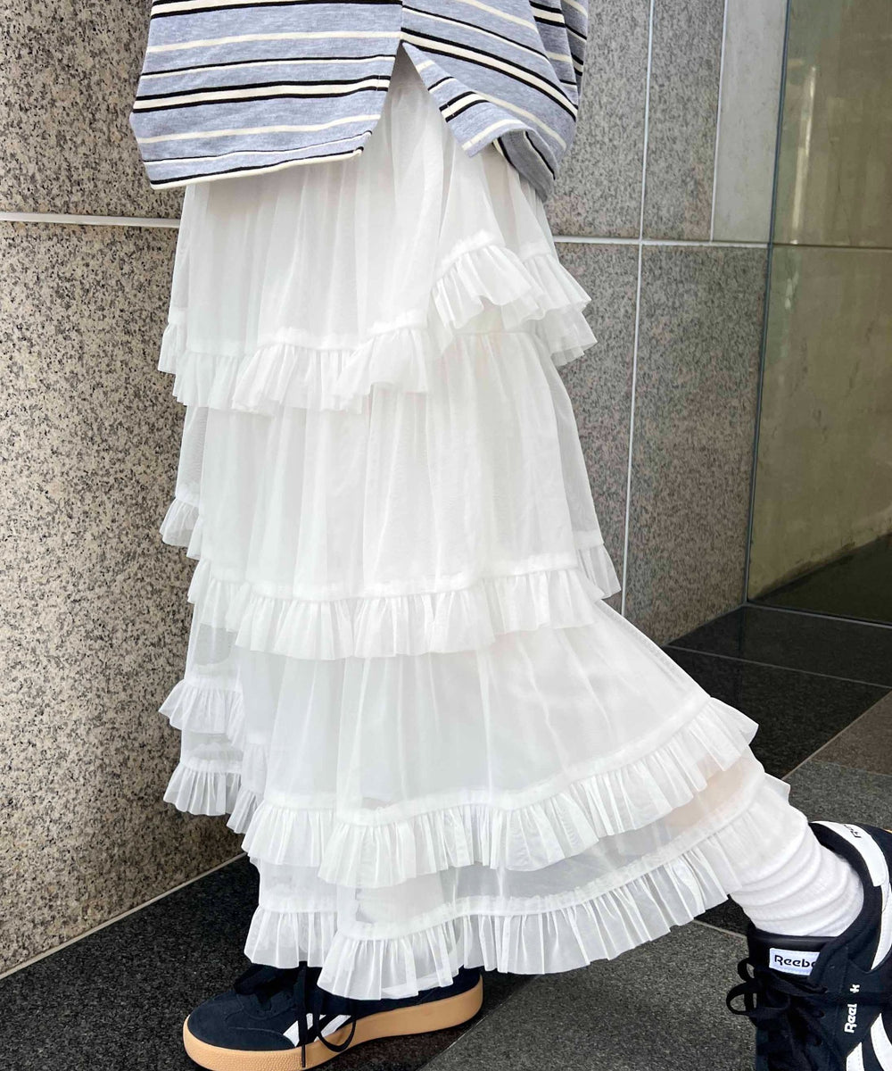 ホワイト モデル：160㎝ F着用