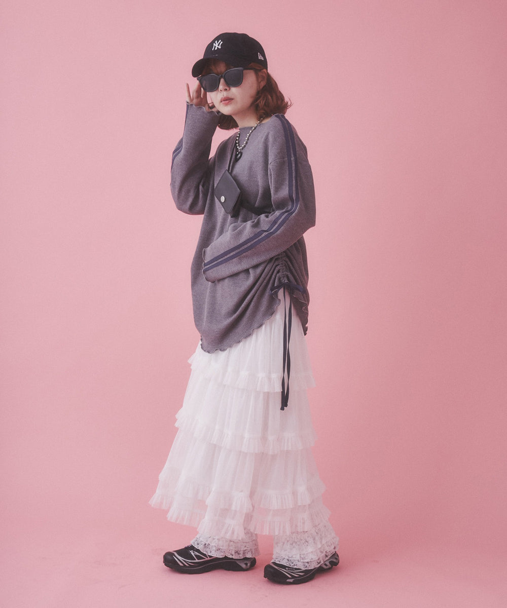 ホワイト モデル：155㎝ F着用