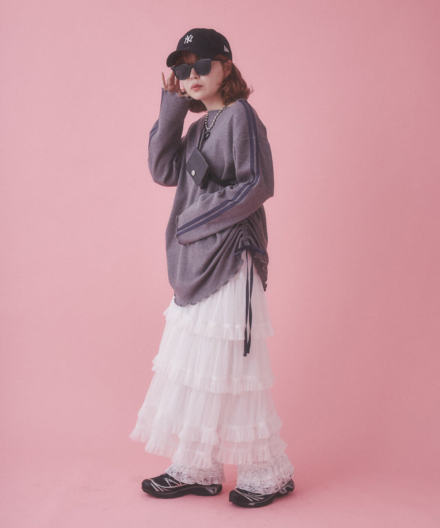 ホワイト モデル：155㎝ F着用