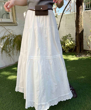 ホワイト モデル：160㎝ F着用