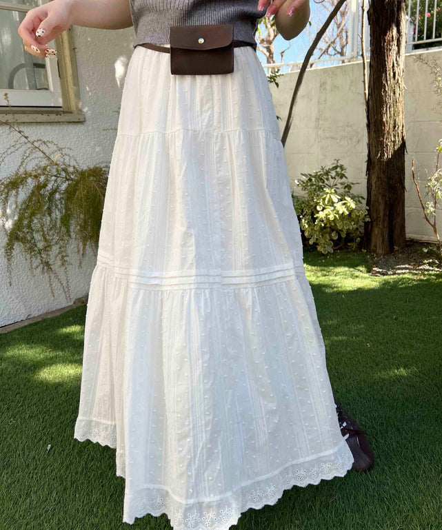 ホワイト モデル：160㎝ F着用