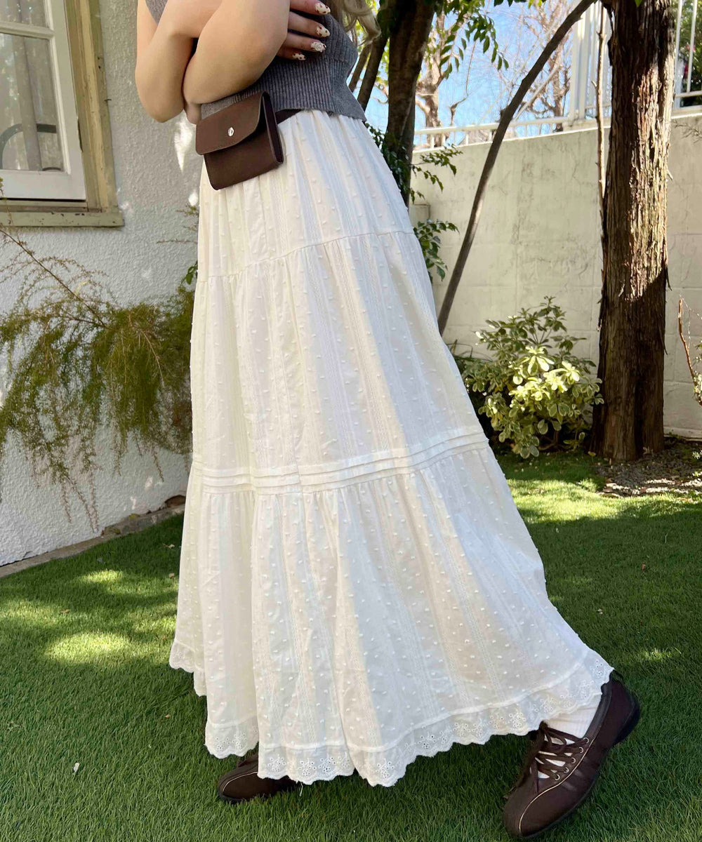 ホワイト モデル：160㎝ F着用