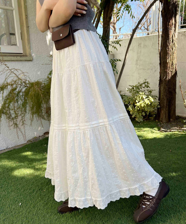 ホワイト モデル：160㎝ F着用