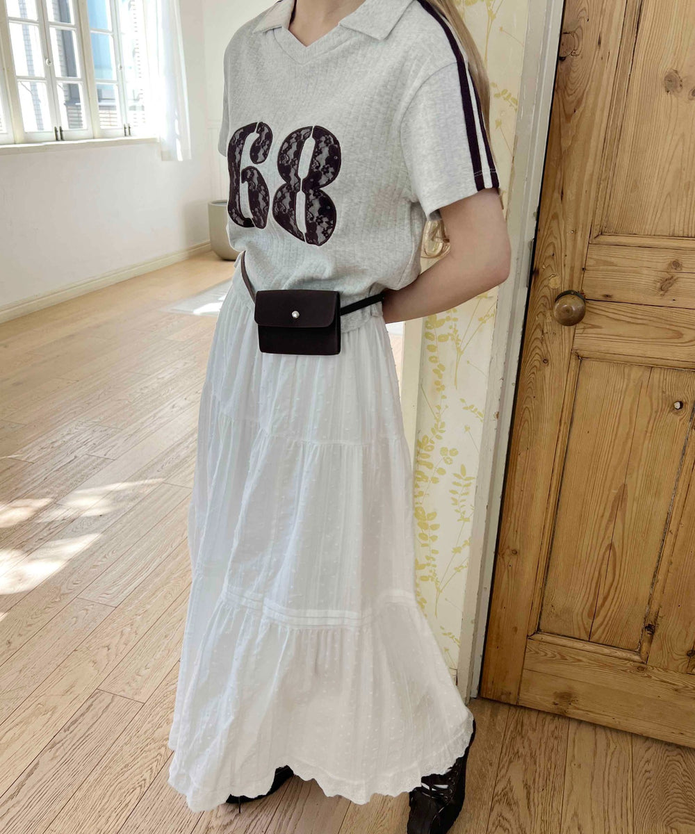 ホワイト モデル：160㎝ F着用