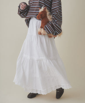 ホワイト モデル：155㎝ F着用