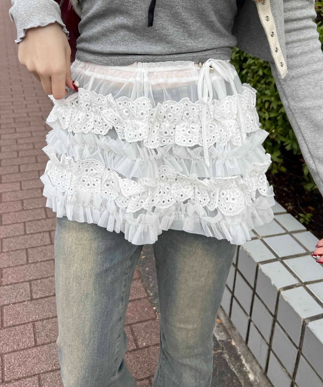 ホワイト モデル：160㎝ F着用