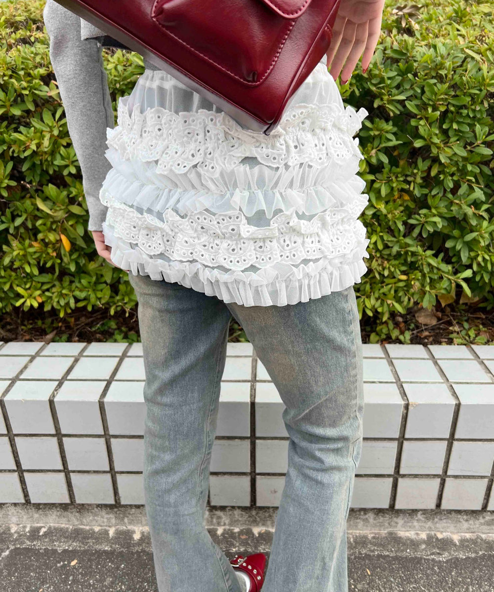 ホワイト モデル：160㎝ F着用