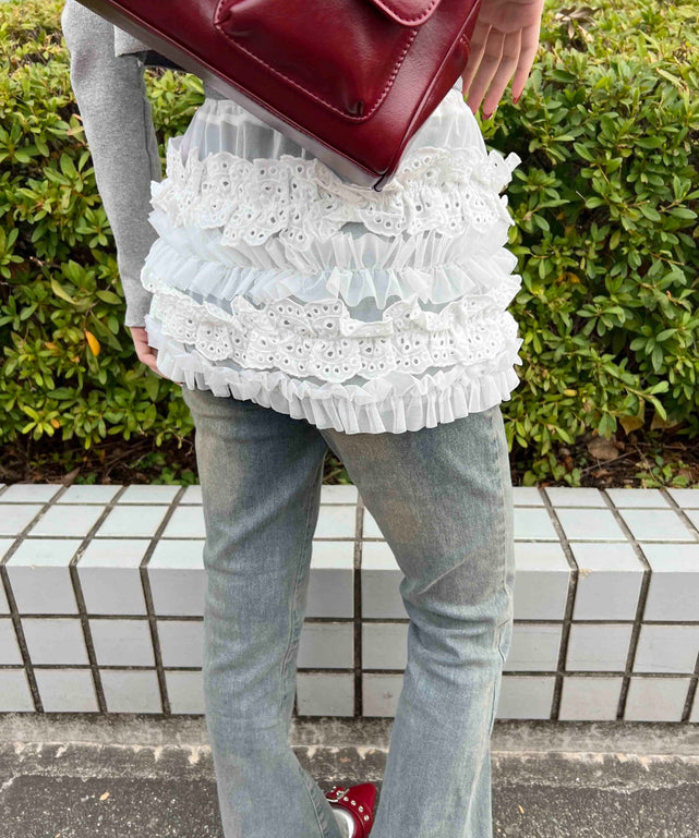 ホワイト モデル：160㎝ F着用