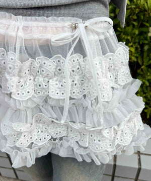 ホワイト モデル：160㎝ F着用