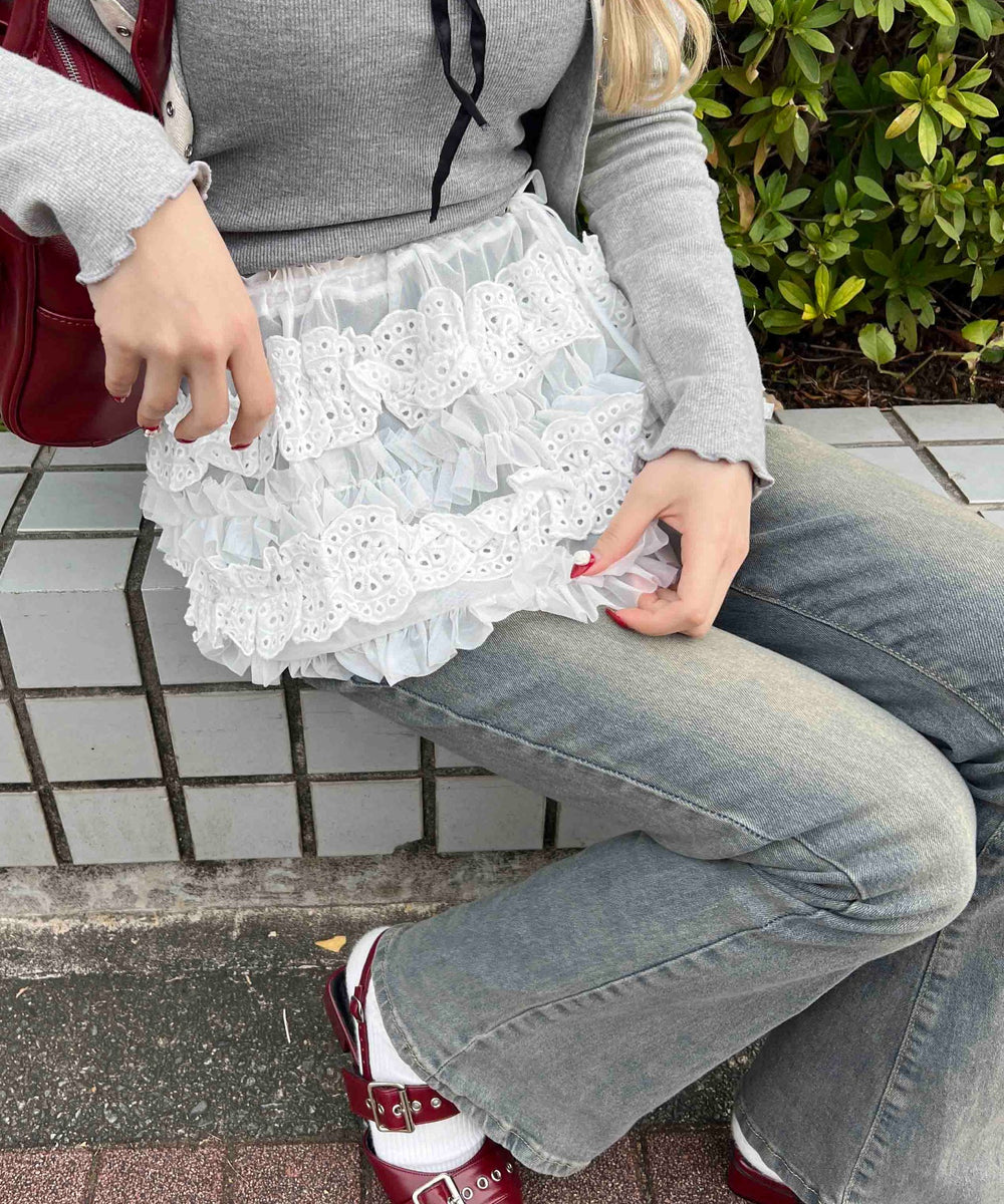 ホワイト モデル：160㎝ F着用