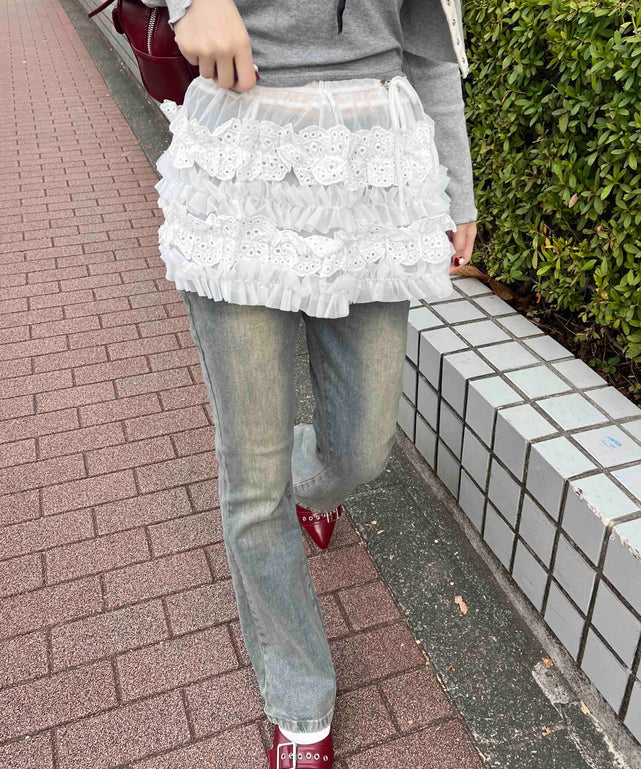 ホワイト モデル：160㎝ F着用