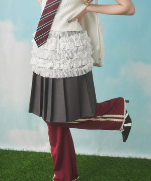 ホワイト モデル：160㎝ F着用