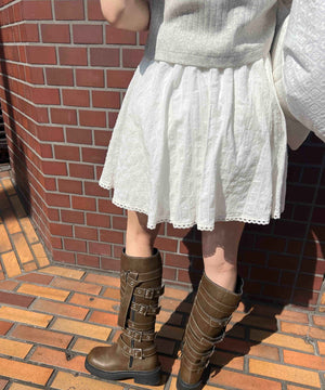 ホワイト モデル：160㎝ F着用