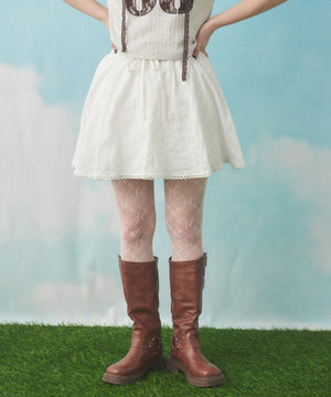 ホワイト モデル：155㎝ F着用