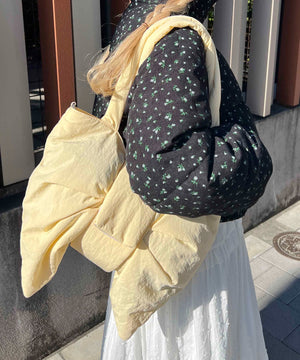 ホワイトアイボリー