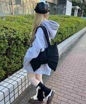 パテッドリボンショルダーバッグ