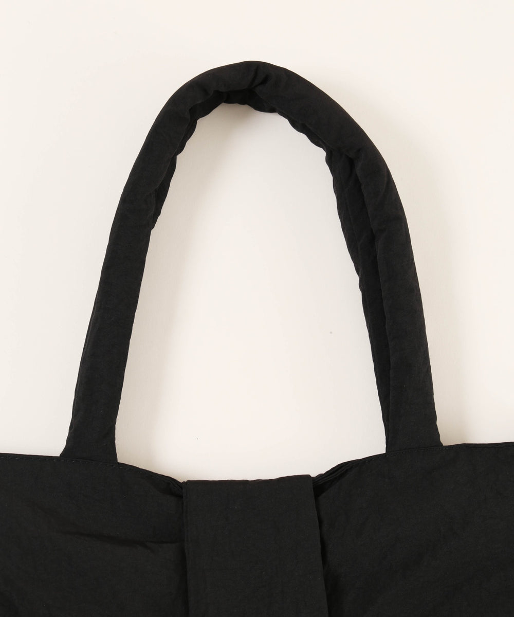 パテッドリボンショルダーバッグ