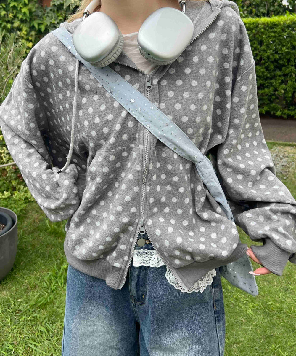 グレー モデル：160㎝ F着用