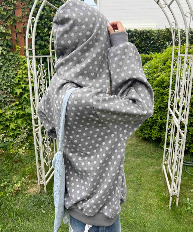 グレー モデル：160㎝ F着用