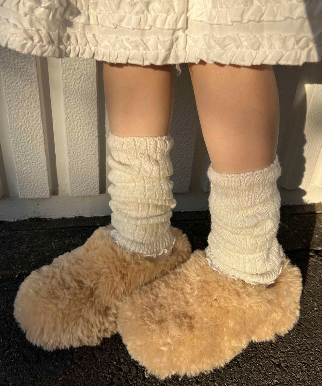 ベージュ モデル：160㎝ Mサイス着用