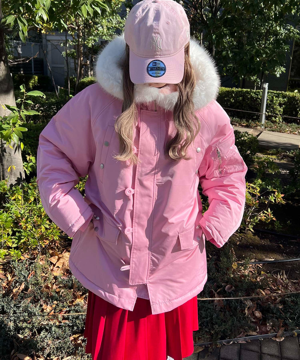 ピンク モデル：160㎝ Mサイズ着用