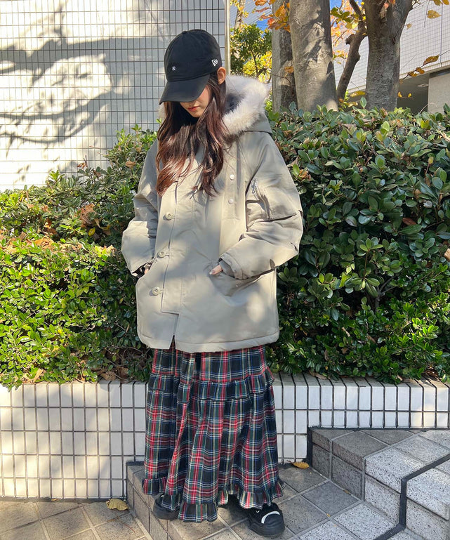 カーキ モデル：157㎝ F着用