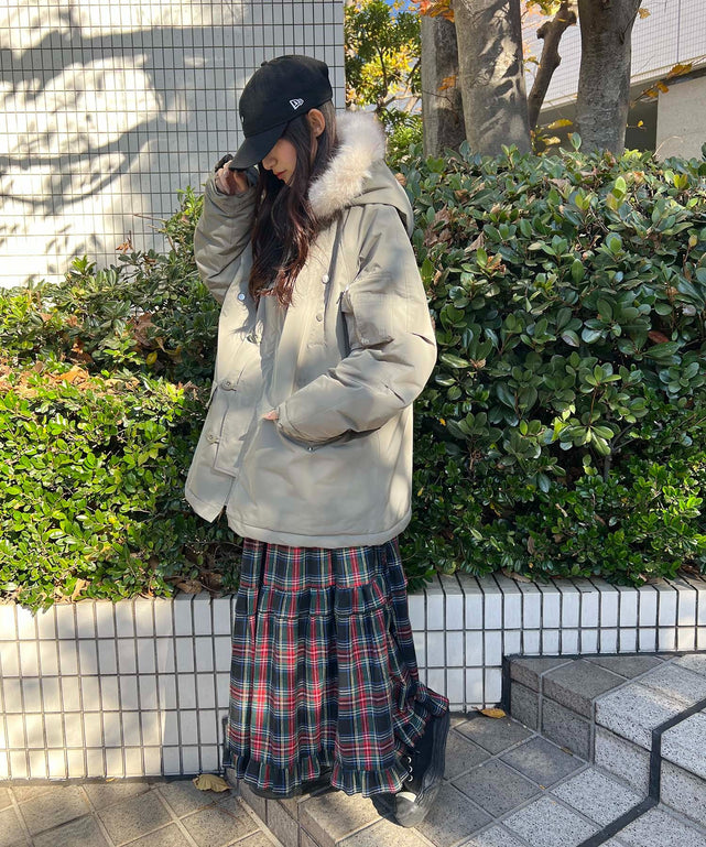 カーキ モデル：157㎝ F着用