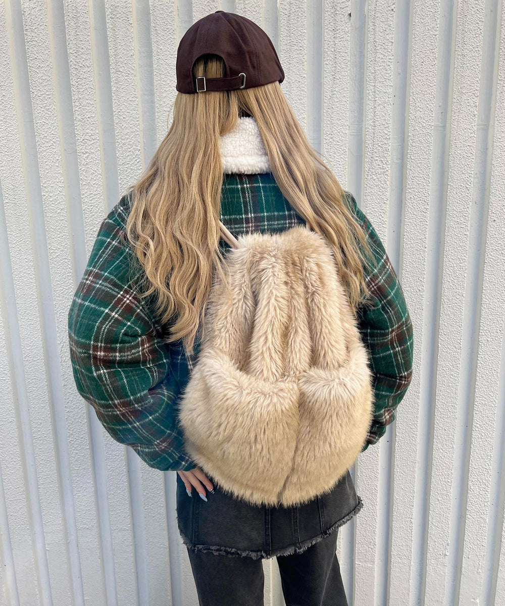 グリーン モデル：160㎝ Mサイズ着用