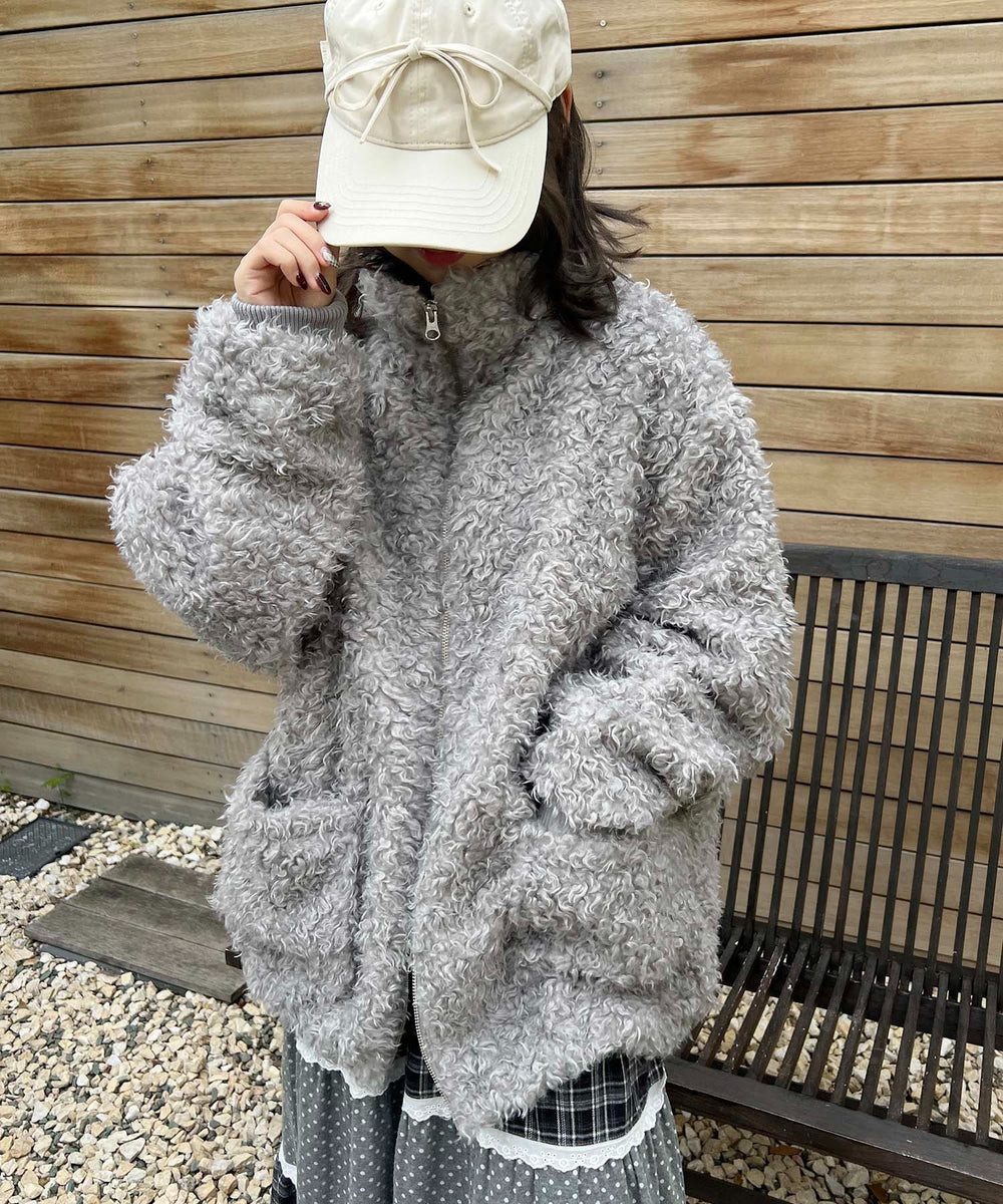 グレー モデル：160㎝ Mサイズ着用