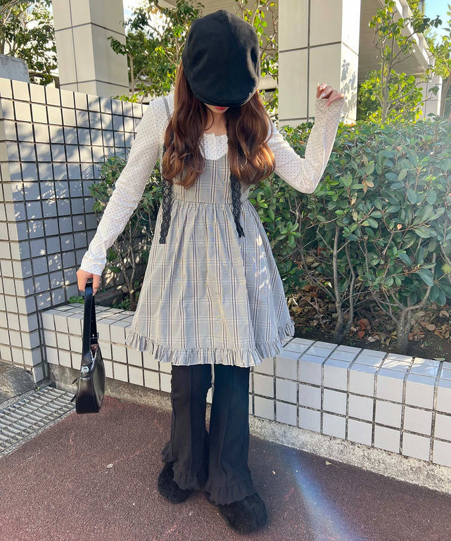 グレー モデル：157㎝ Mサイズ着用