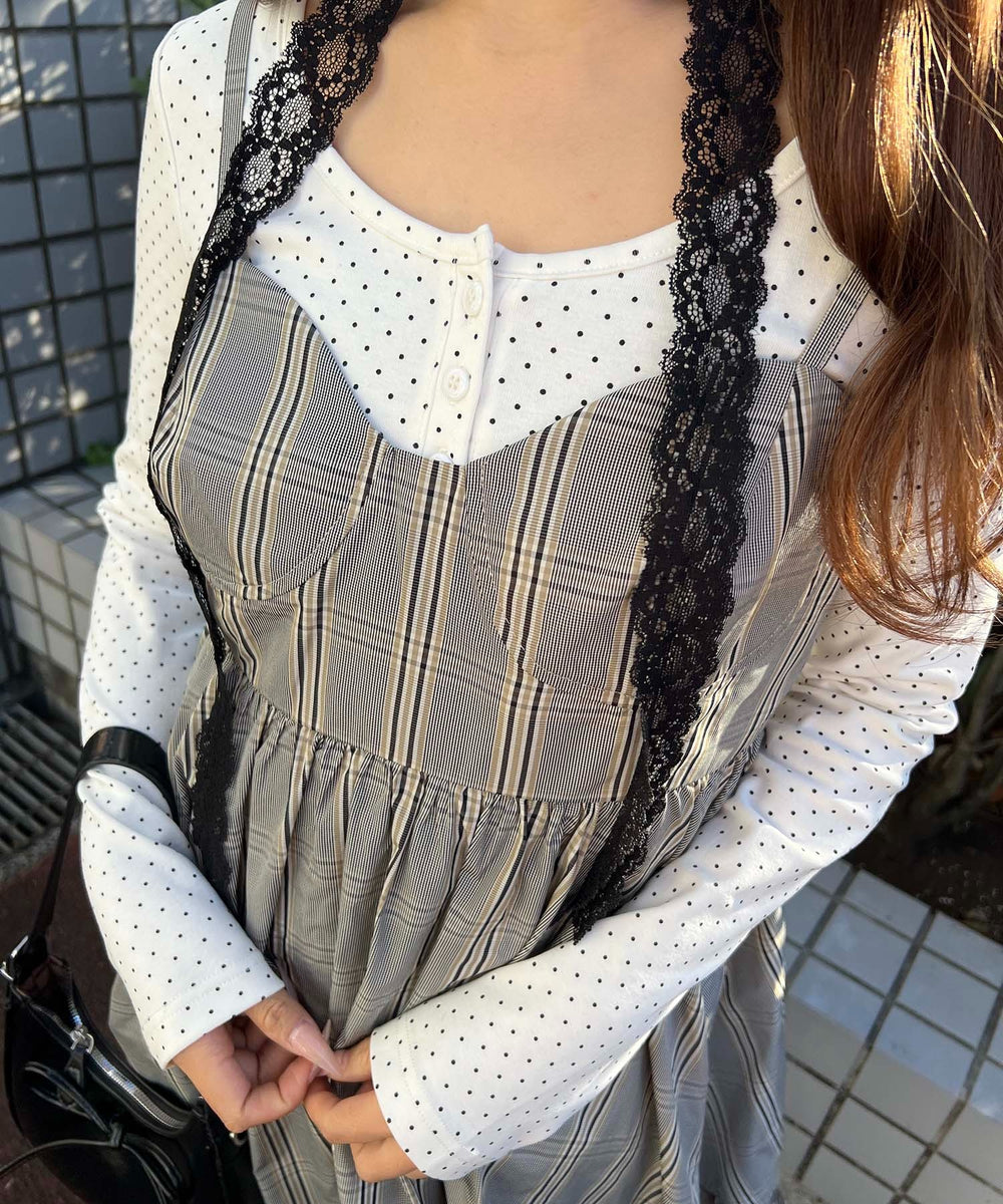 グレー モデル：157㎝ Mサイズ着用