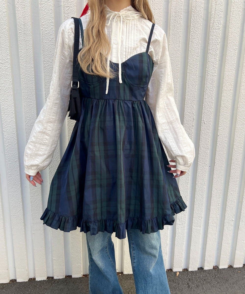 グリーン モデル：160㎝ Mサイズ着用