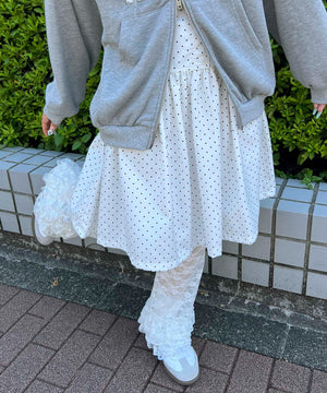 ホワイト モデル：155㎝ F着用