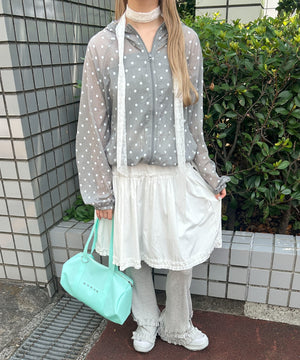 グレー モデル：160㎝ F着用