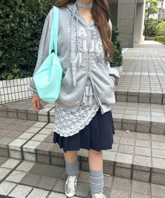 グレー モデル：155㎝ F着用