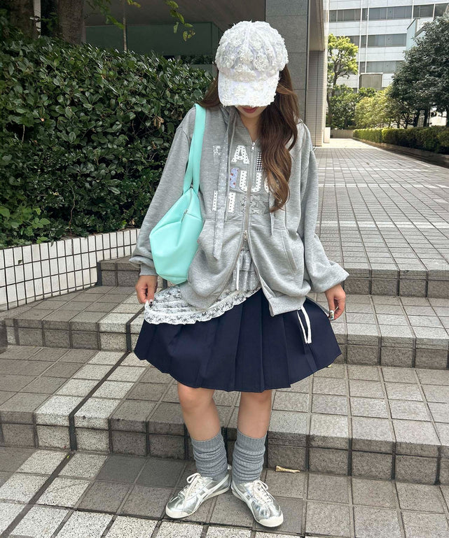 グレー モデル：155㎝ F着用