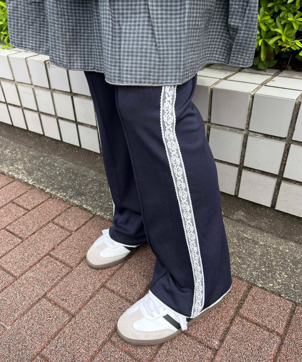 ネイビー モデル：155㎝ F着用