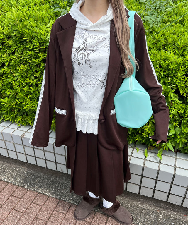 ブラウン モデル：160㎝ F着用