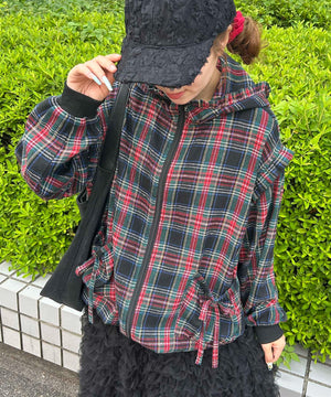 ブラック モデル：155㎝ F着用