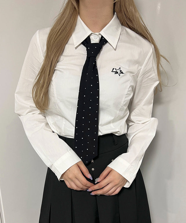 ホワイト モデル：160㎝ F着用