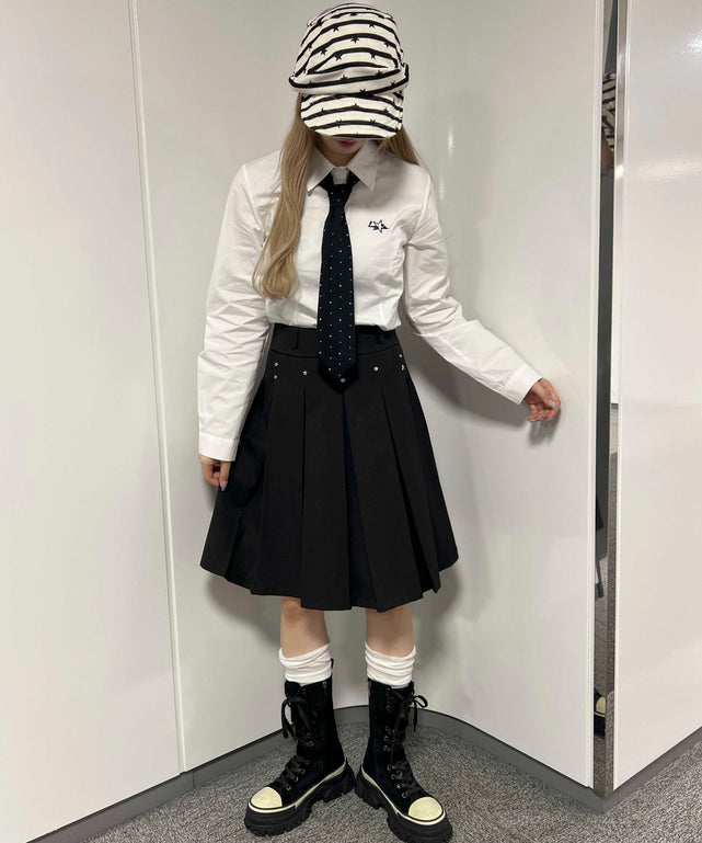 ホワイト モデル：160㎝ F着用