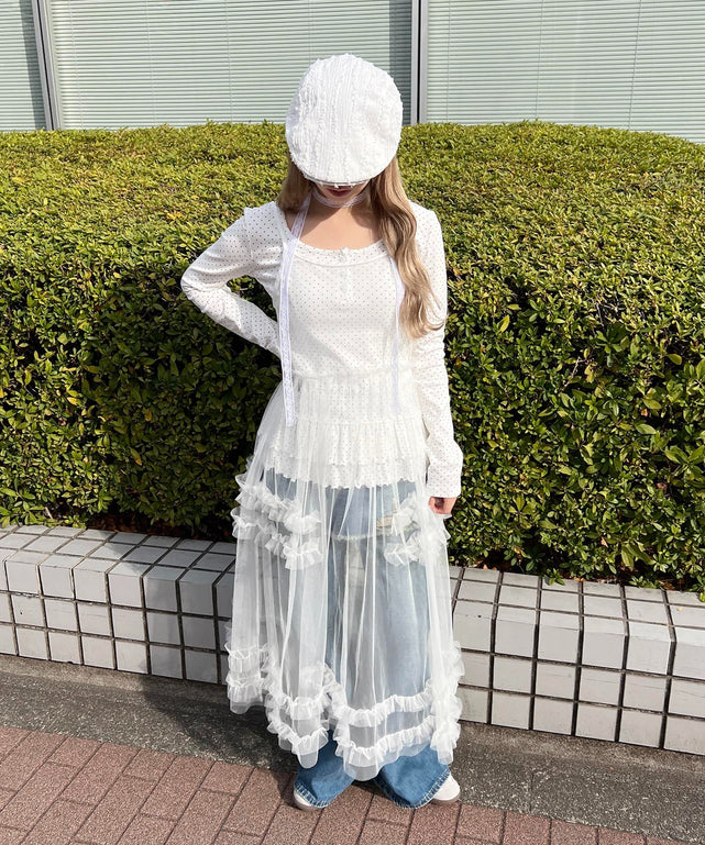 ホワイト モデル：160㎝ F着用