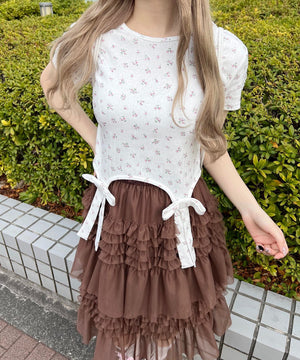 ホワイト モデル：160㎝ F着用