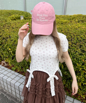 ホワイト モデル：160㎝ F着用